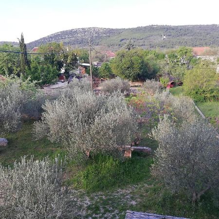 Spacious Family Apartment With Parking In The Shade And Barbecue House Sibenik Luaran gambar