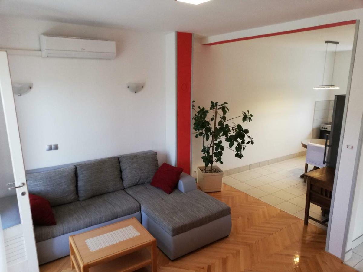 Spacious Family Apartment With Parking In The Shade And Barbecue House Sibenik Luaran gambar