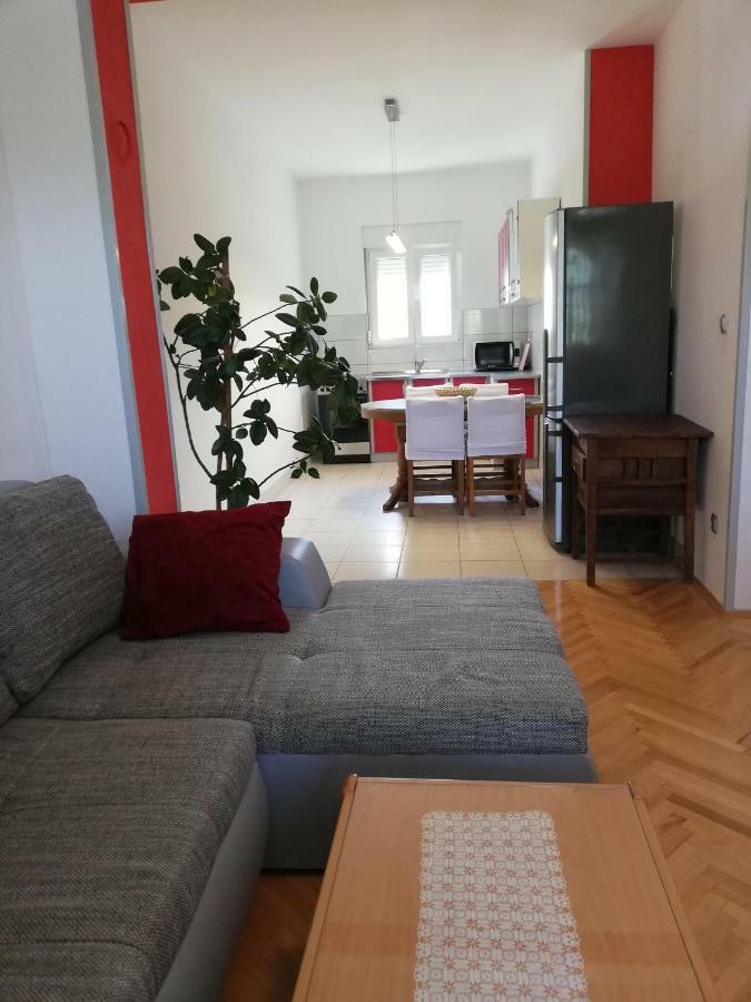 Spacious Family Apartment With Parking In The Shade And Barbecue House Sibenik Luaran gambar