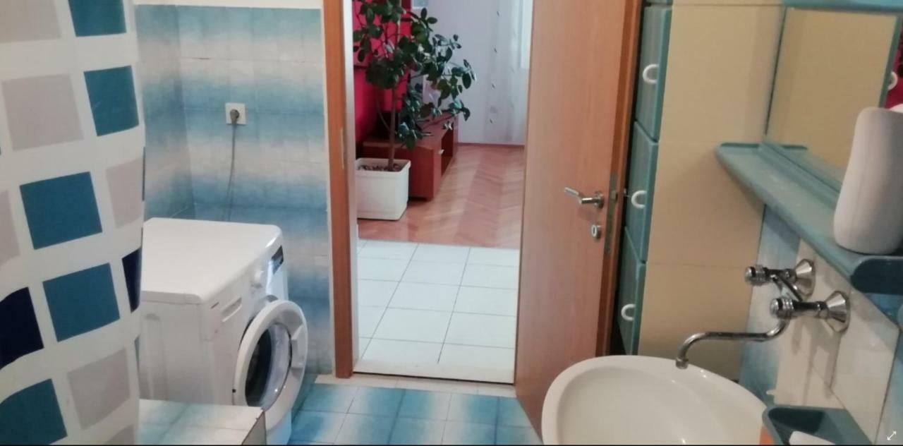 Spacious Family Apartment With Parking In The Shade And Barbecue House Sibenik Luaran gambar