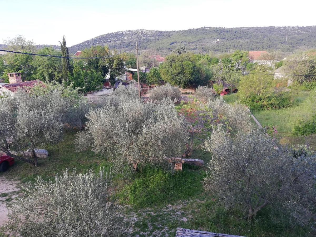 Spacious Family Apartment With Parking In The Shade And Barbecue House Sibenik Luaran gambar