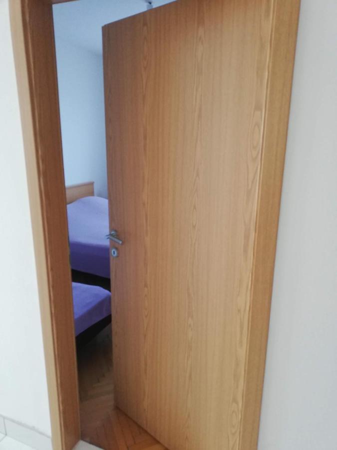 Spacious Family Apartment With Parking In The Shade And Barbecue House Sibenik Luaran gambar