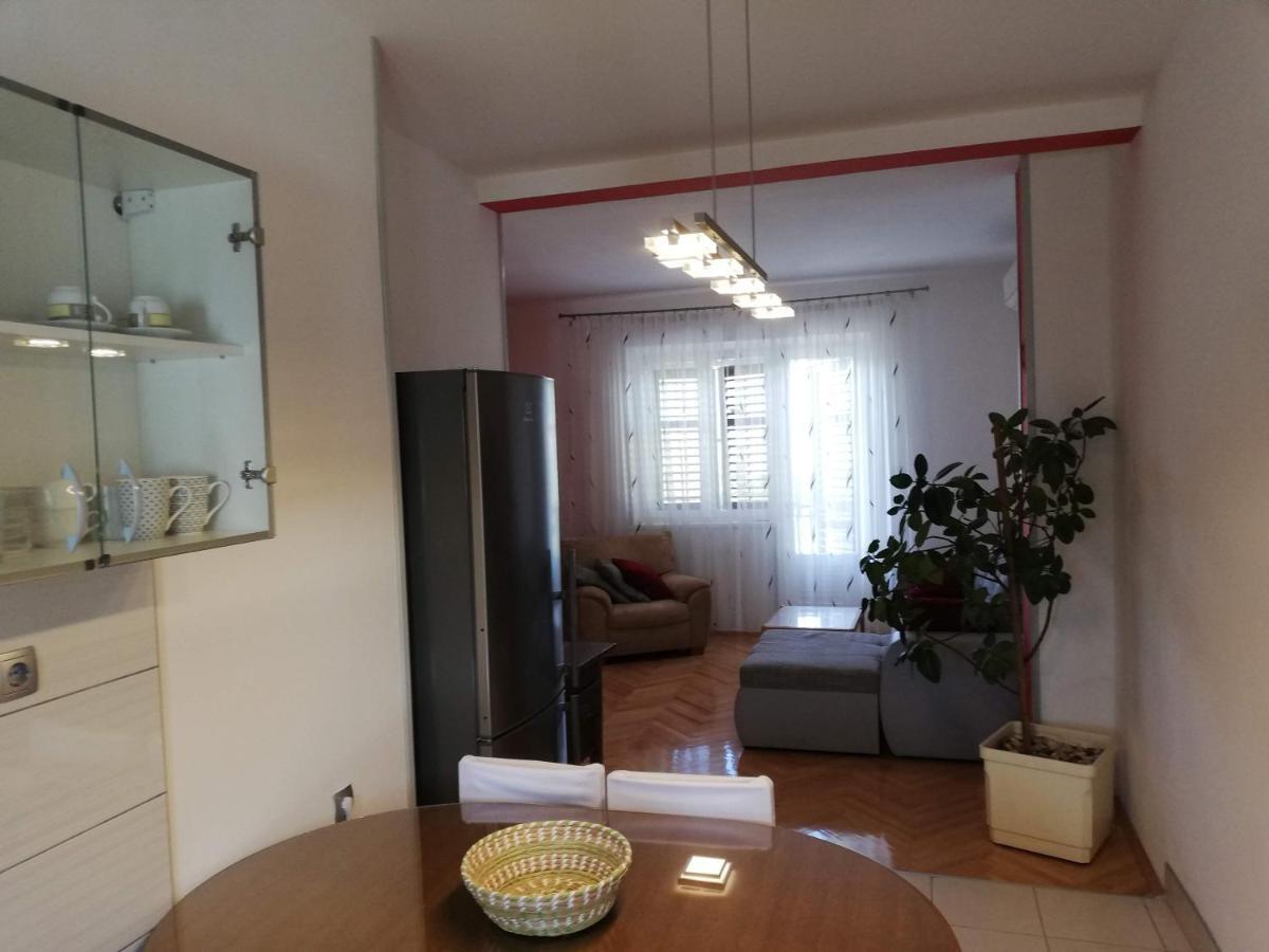 Spacious Family Apartment With Parking In The Shade And Barbecue House Sibenik Luaran gambar