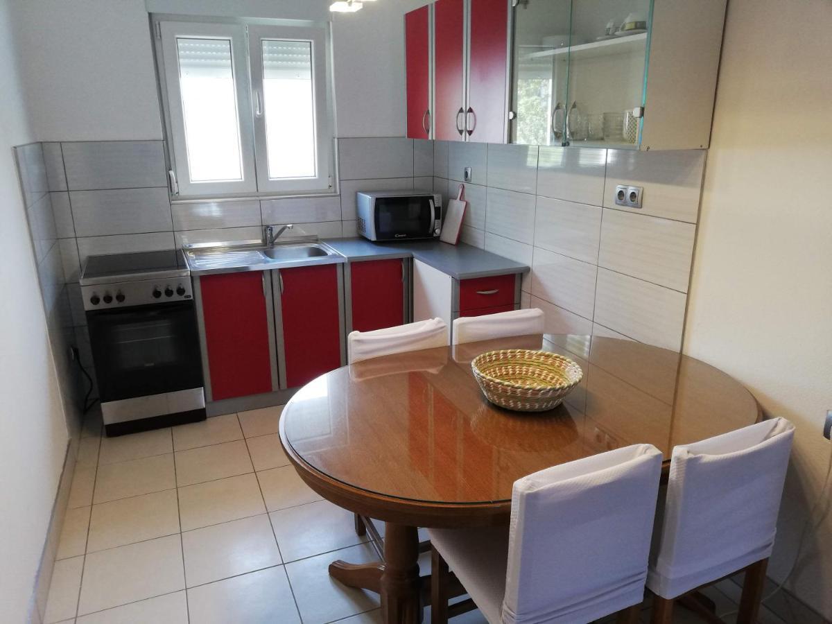 Spacious Family Apartment With Parking In The Shade And Barbecue House Sibenik Luaran gambar